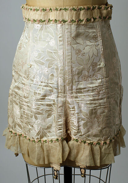 Girdle, silk, American or European 