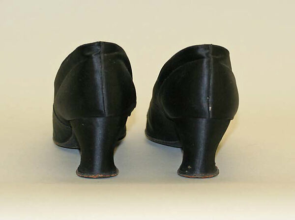 Slippers, Marshall Field &amp; Company (American, founded 1881), silk, leather, jet, American