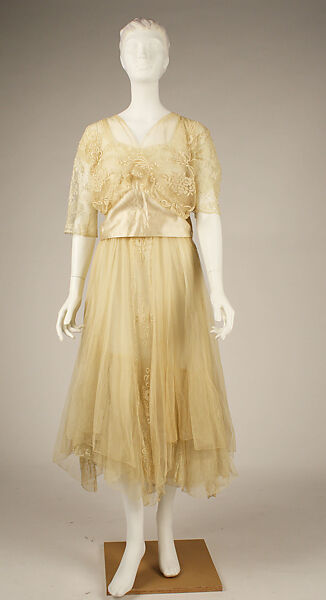 Evening dress, [no medium available], American or European 