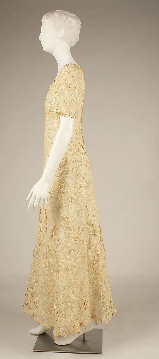 Afternoon dress, [no medium available], Chinese