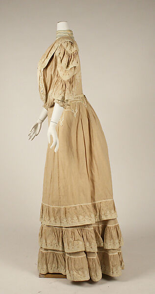 Walking dress, linen, American