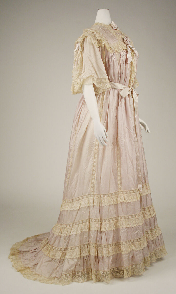 Negligée, silk, cotton, American or European