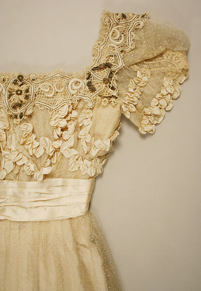 Evening dress, [no medium available], American