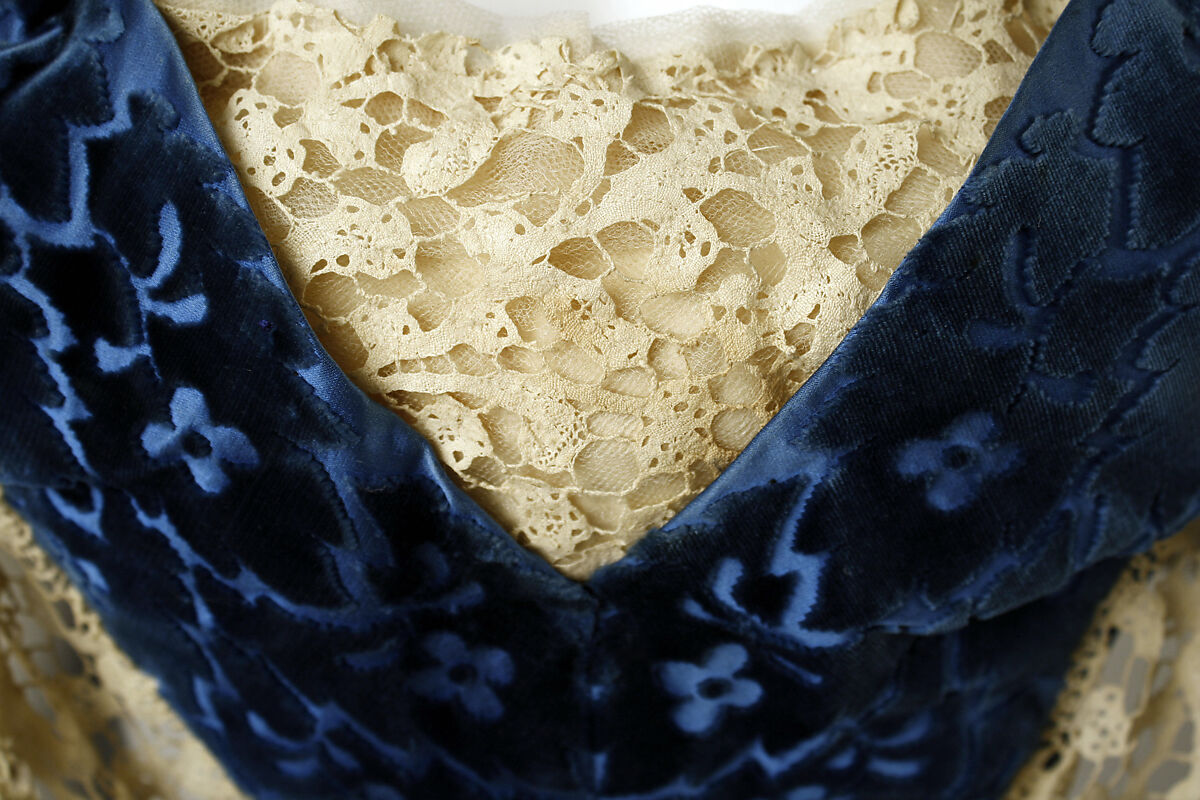 Evening dress, House of Worth (French, 1858–1956), silk, cotton, French