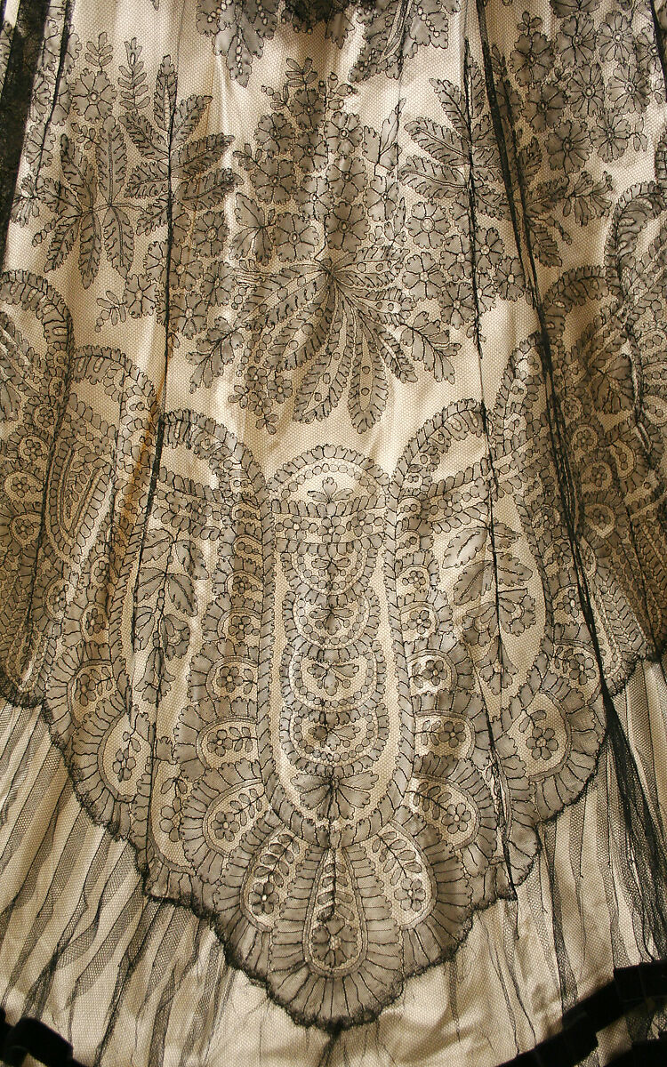 Dinner dress, silk, cotton, metal, British