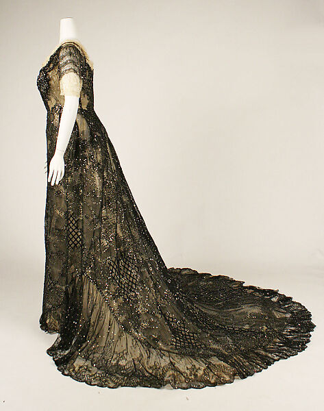 Evening dress, silk, metal, American