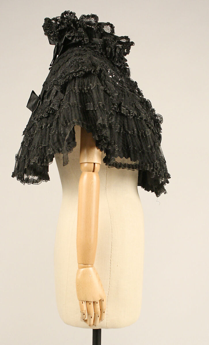 Cape, Au Bon Marché/Maison A. Boucicaut (French, founded ca. 1852), silk, French