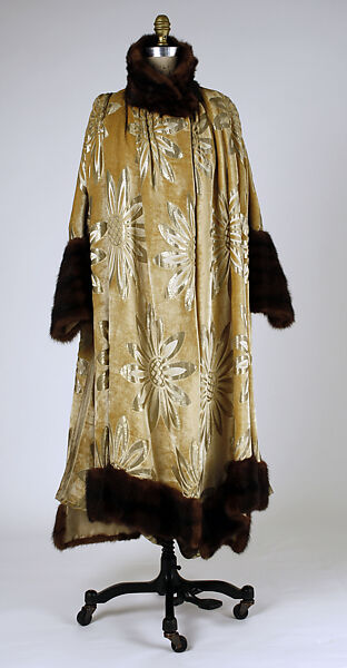Evening coat, Callot Soeurs (French, active 1895–1937), silk, metallic, fur, French 
