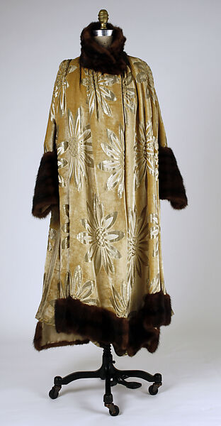 callot-soeurs-evening-coat-french-the-metropolitan-museum-of-art