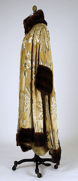 Evening coat, Callot Soeurs (French, active 1895–1937), silk, metallic, fur, French