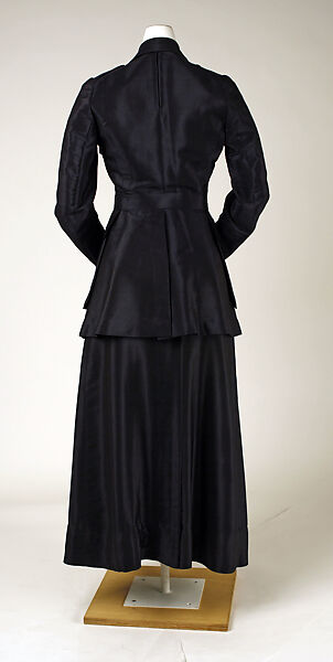 Ensemble, Nardi, Inc., (a, b) wool, silk, metal
(c) straw, silk, American