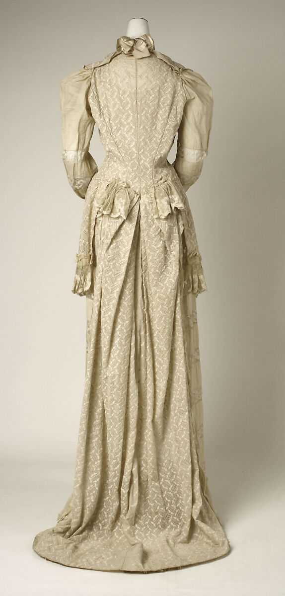 Tea gown, cotton, American