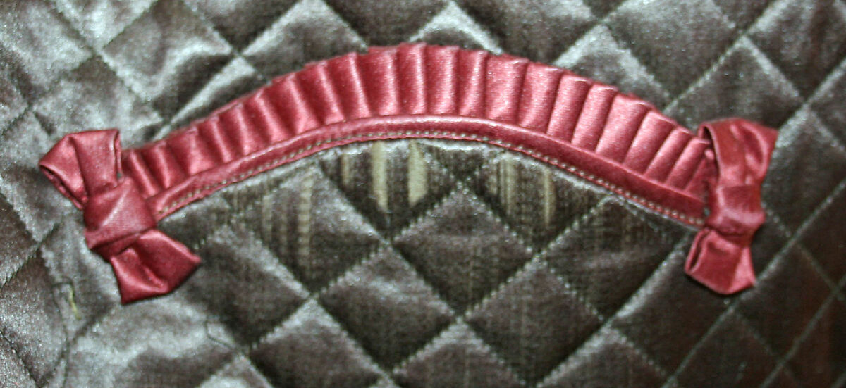 Mantle, cotton, fur, American or European