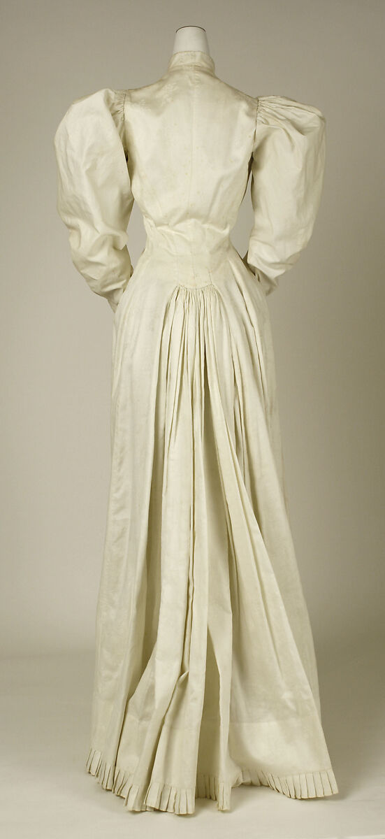 Wrapper, cotton, American or European