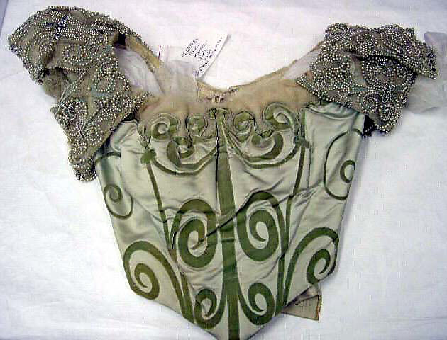 Ensemble, (a, b) House of Worth (French, 1858–1956), (a, b) silk, simulated pearls, rhinestones
(c, d) silk, wood, metal, rhinestones, French