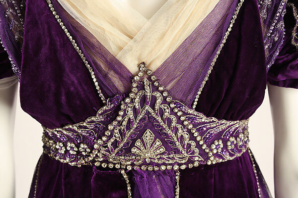 Evening dress, House of Worth (French, 1858–1956), silk, cotton, metallic threads, glass, French