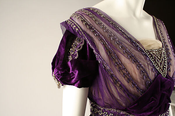 Evening dress, House of Worth (French, 1858–1956), silk, cotton, metallic threads, glass, French