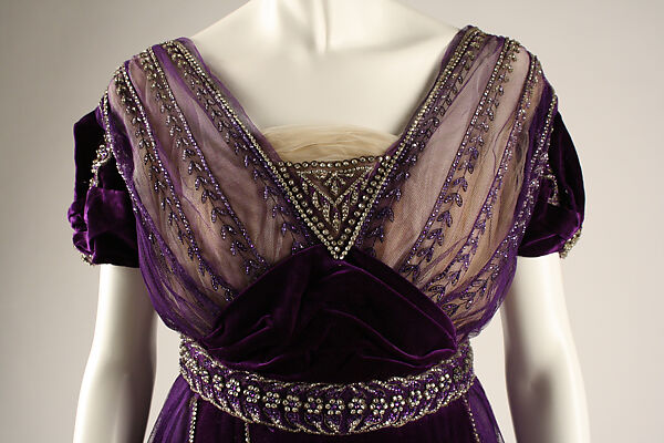 Evening dress, House of Worth (French, 1858–1956), silk, cotton, metallic threads, glass, French