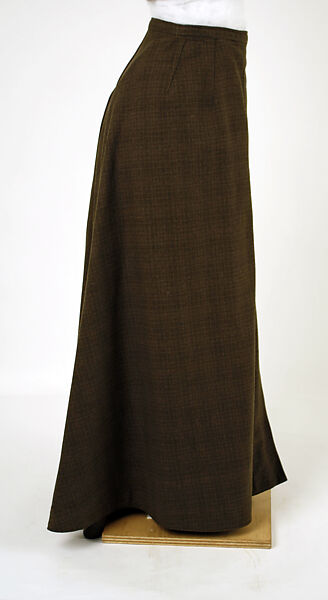 Bifurcated skirt, wool, American or European