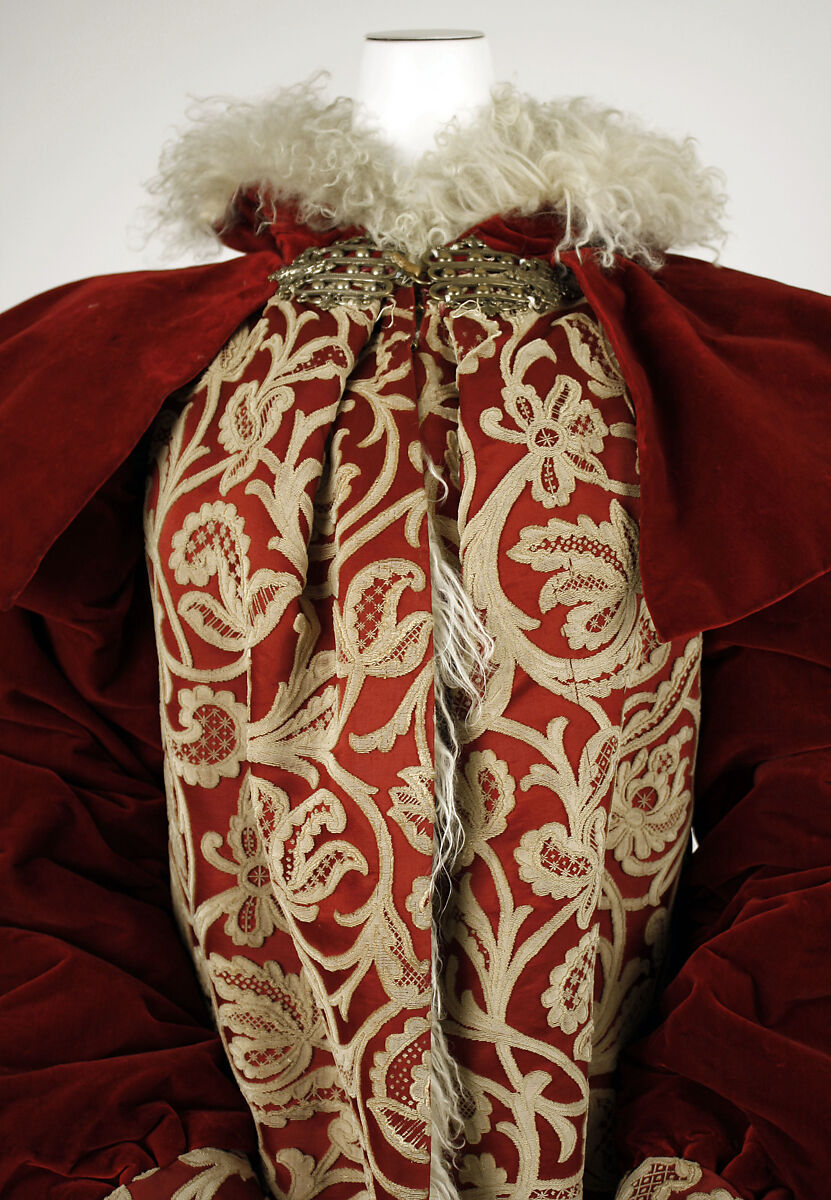 Evening robe, silk, fur, probably French