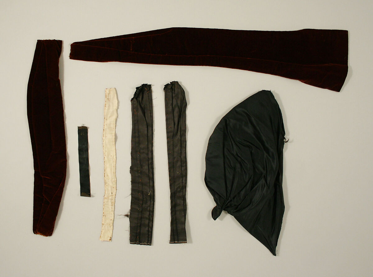 Ensemble, silk, French