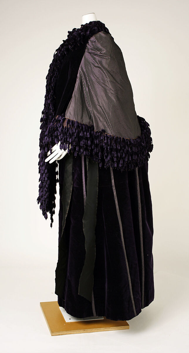 Ensemble, Mrs. J. R. Hood, [no medium available], American