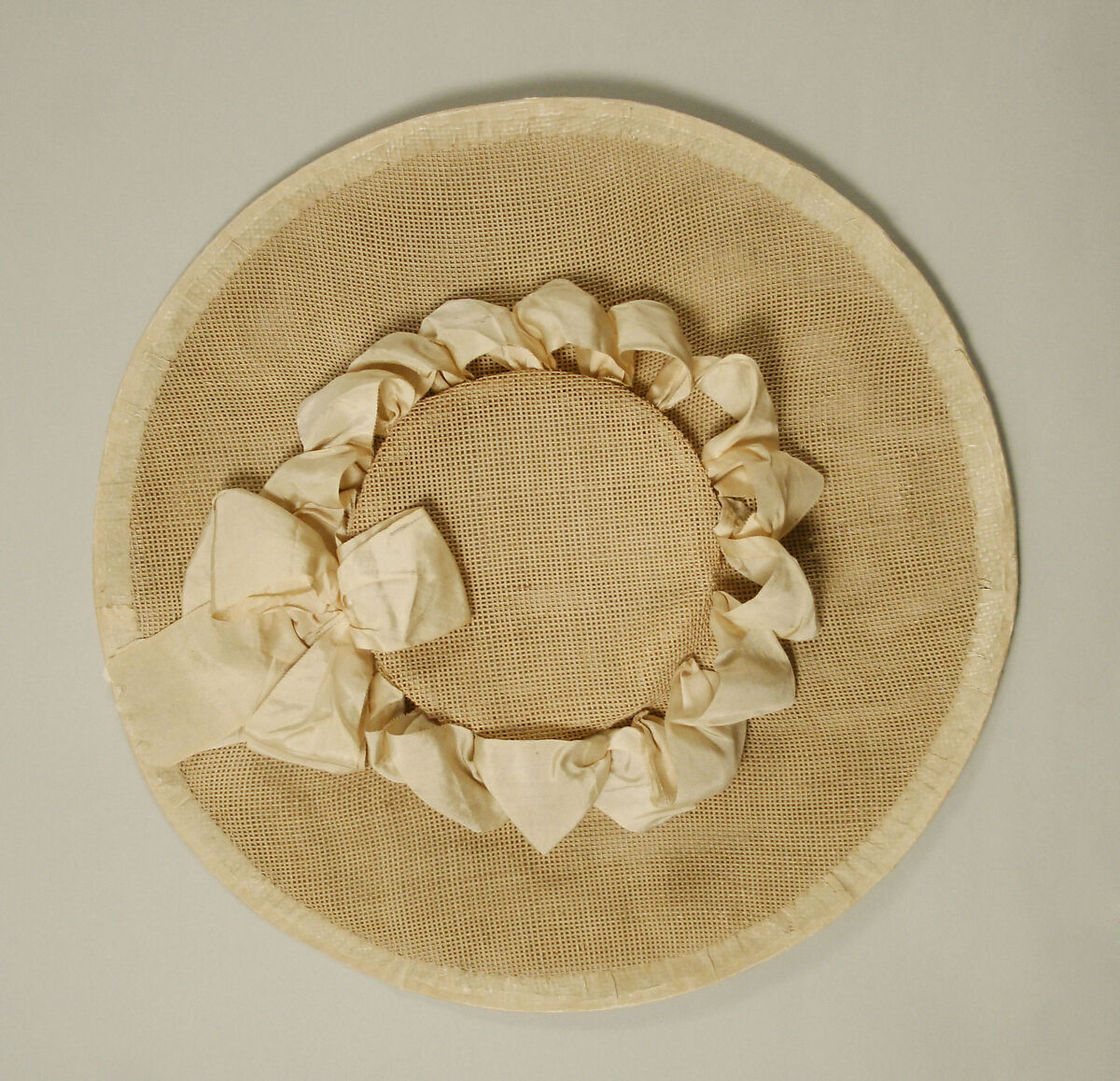 Hat, raffia, silk, British