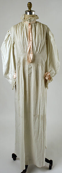 Nightgown, linen, French 