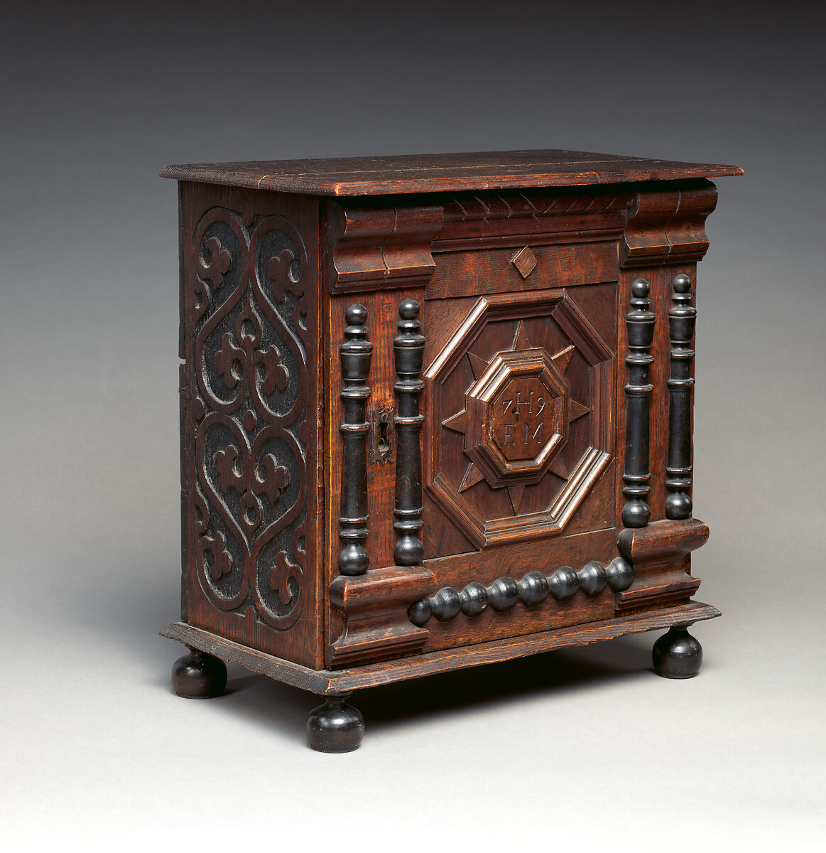 Cabinet, Red oak, white pine, black walnut, red cedar, maple, American