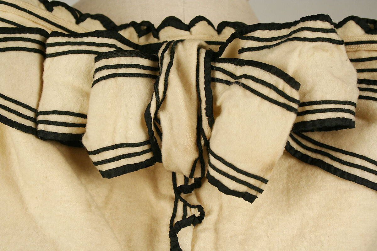 Hood, wool, silk, cotton, British