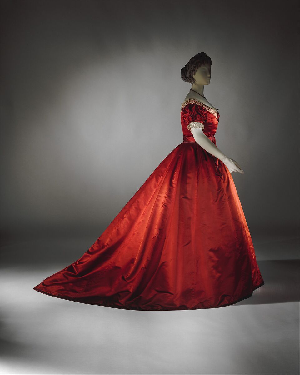 1800s 2025 red dress