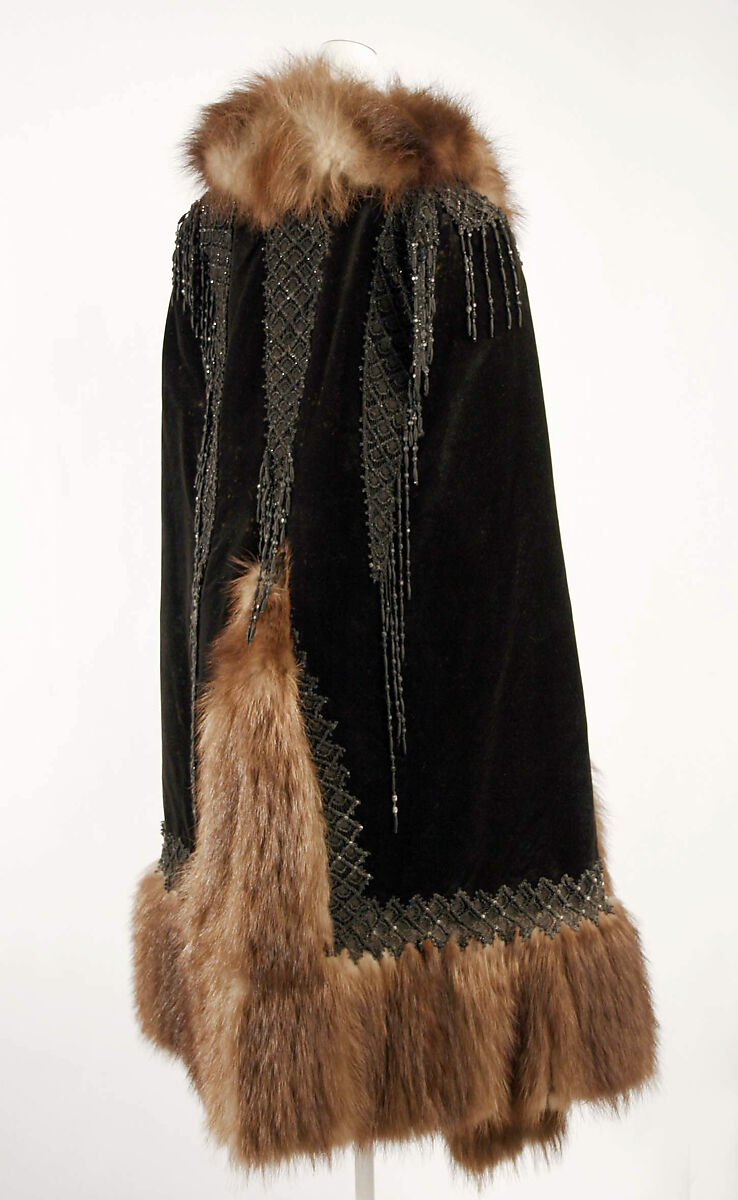 Mantle, silk, fur, jet, American