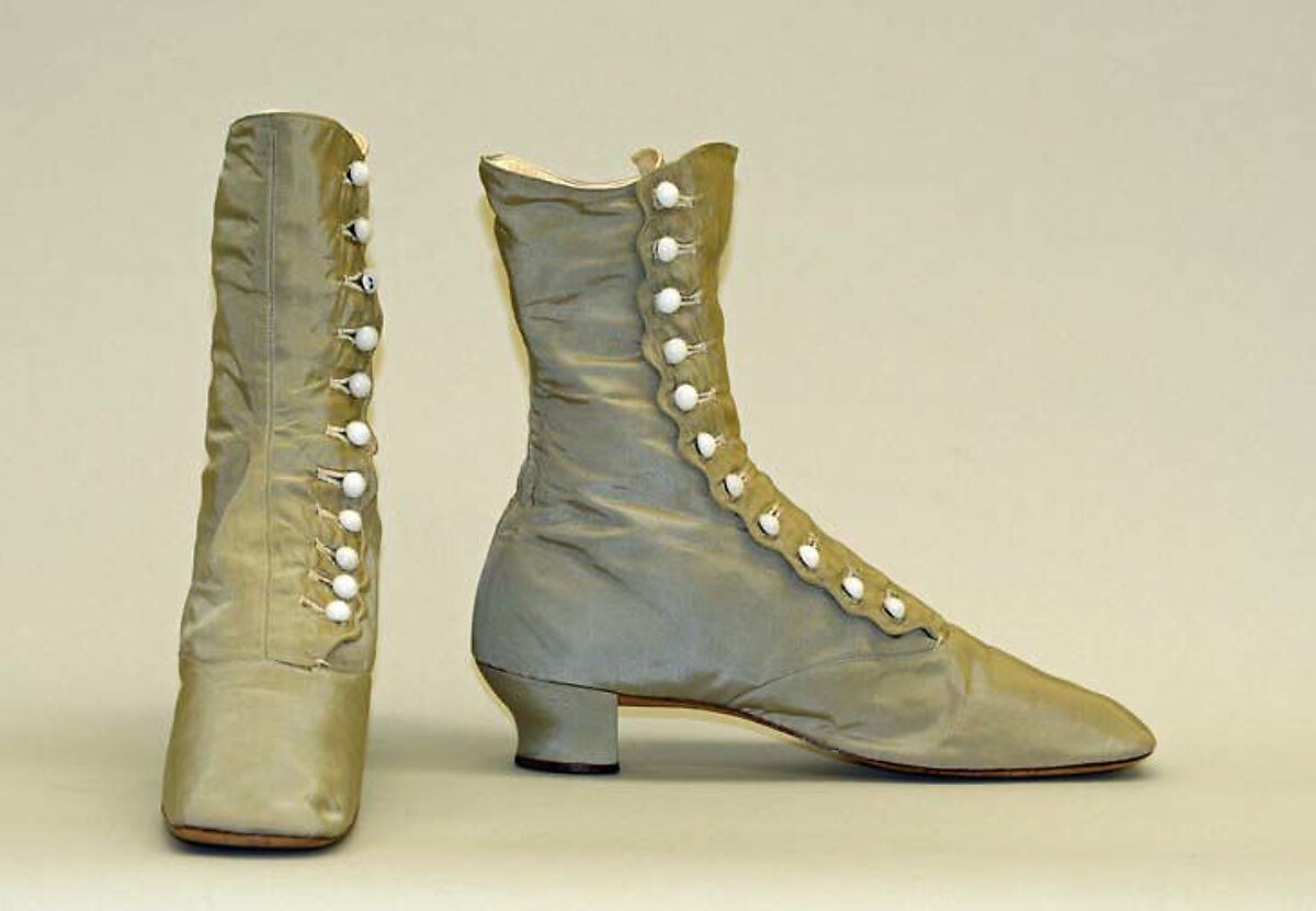 Ensemble, (a-d) silk, cotton; (c, d) leather, American