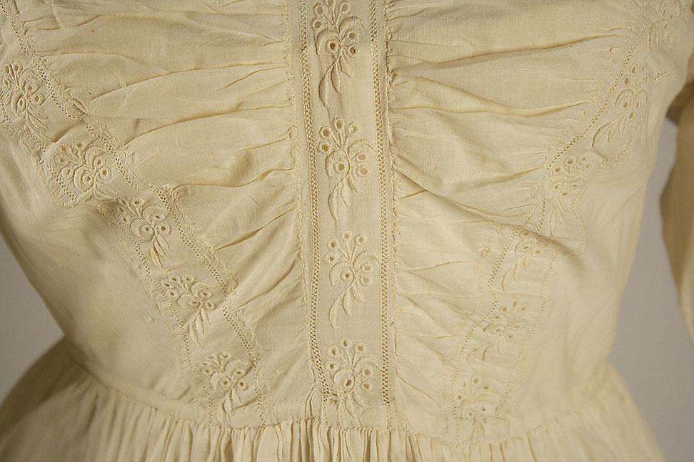 Ensemble, cotton, American or European