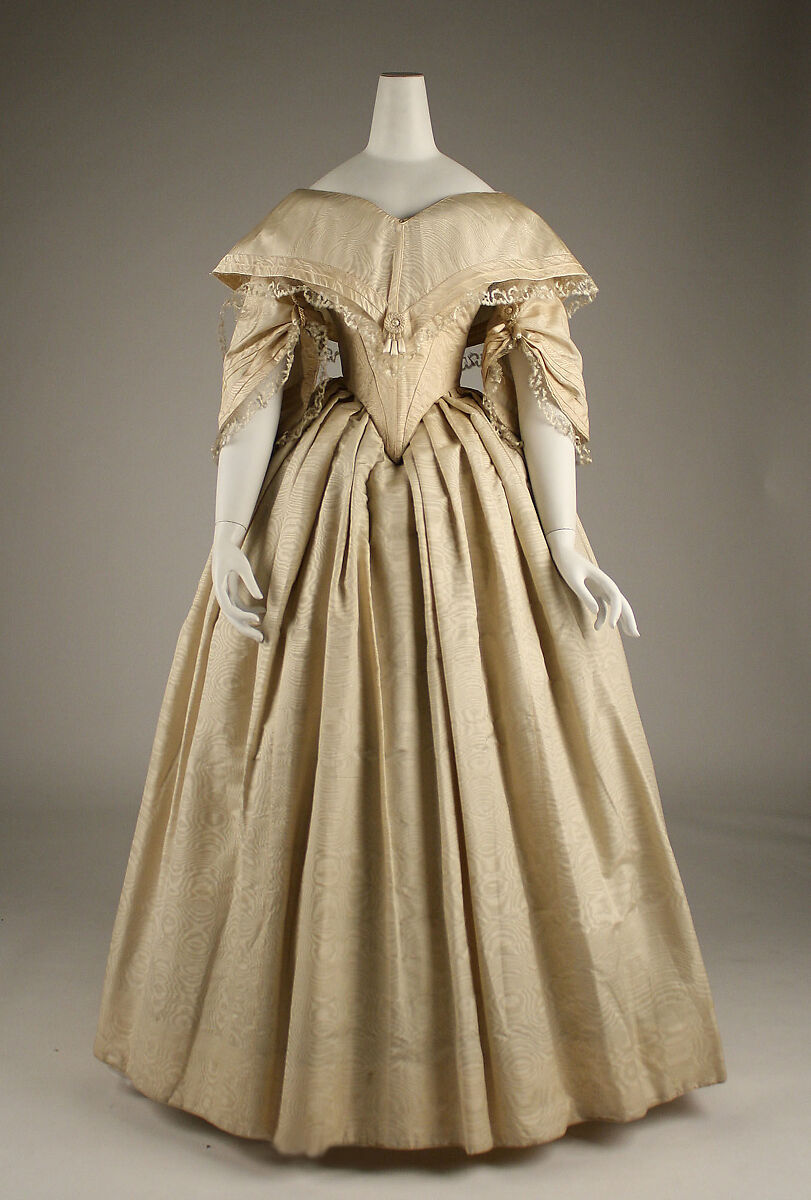 Wedding ensemble, silk, European 