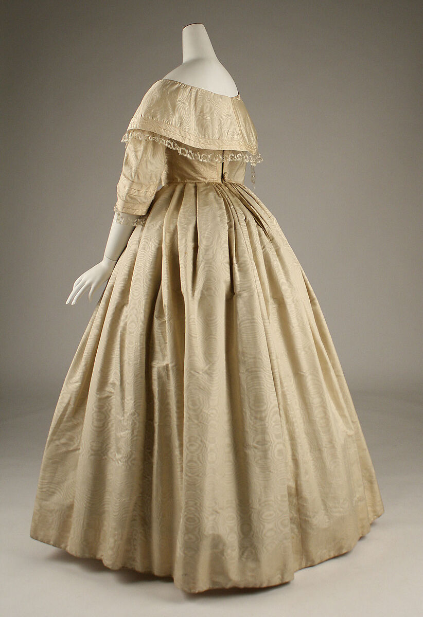Wedding ensemble, silk, European