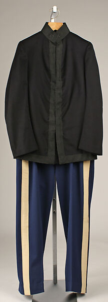 Military uniform, (a), (b) wool
(c) wool, leather, metal thread
(d) leather, metal thread
(e), ( f) medium unknown
(g) metal thread, American 