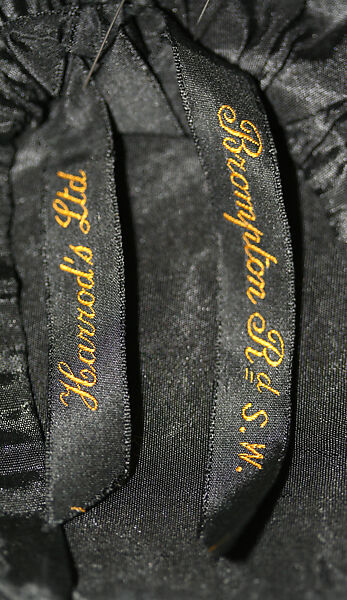 Uniform, Harrods, Ltd. (British, founded London, 1834), (a, b) wool
(c) straw, British