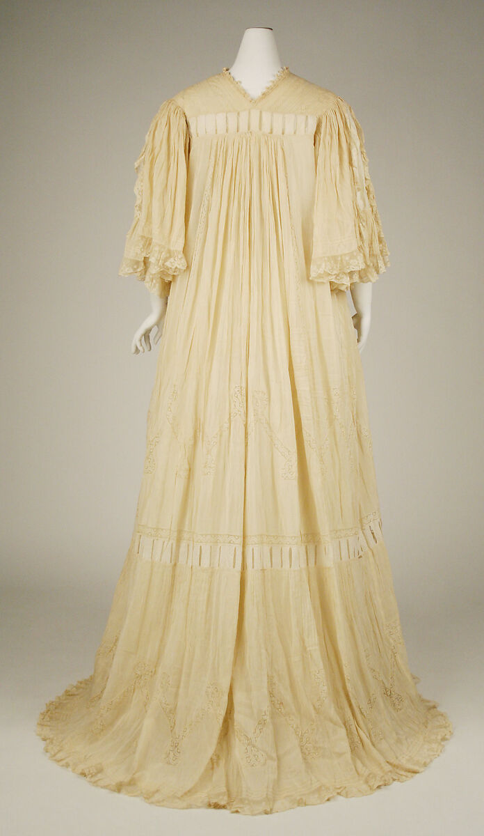 Negligée, silk, cotton, American or European