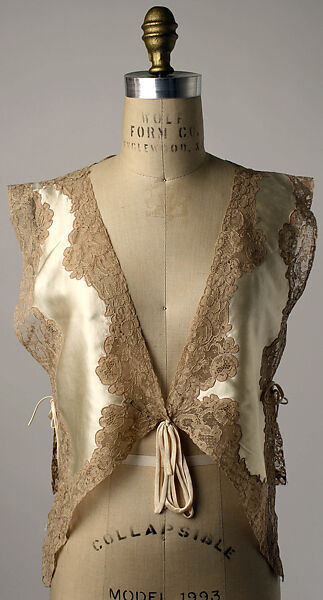 Saks Fifth Avenue | Bed jacket | American | The Metropolitan Museum of Art