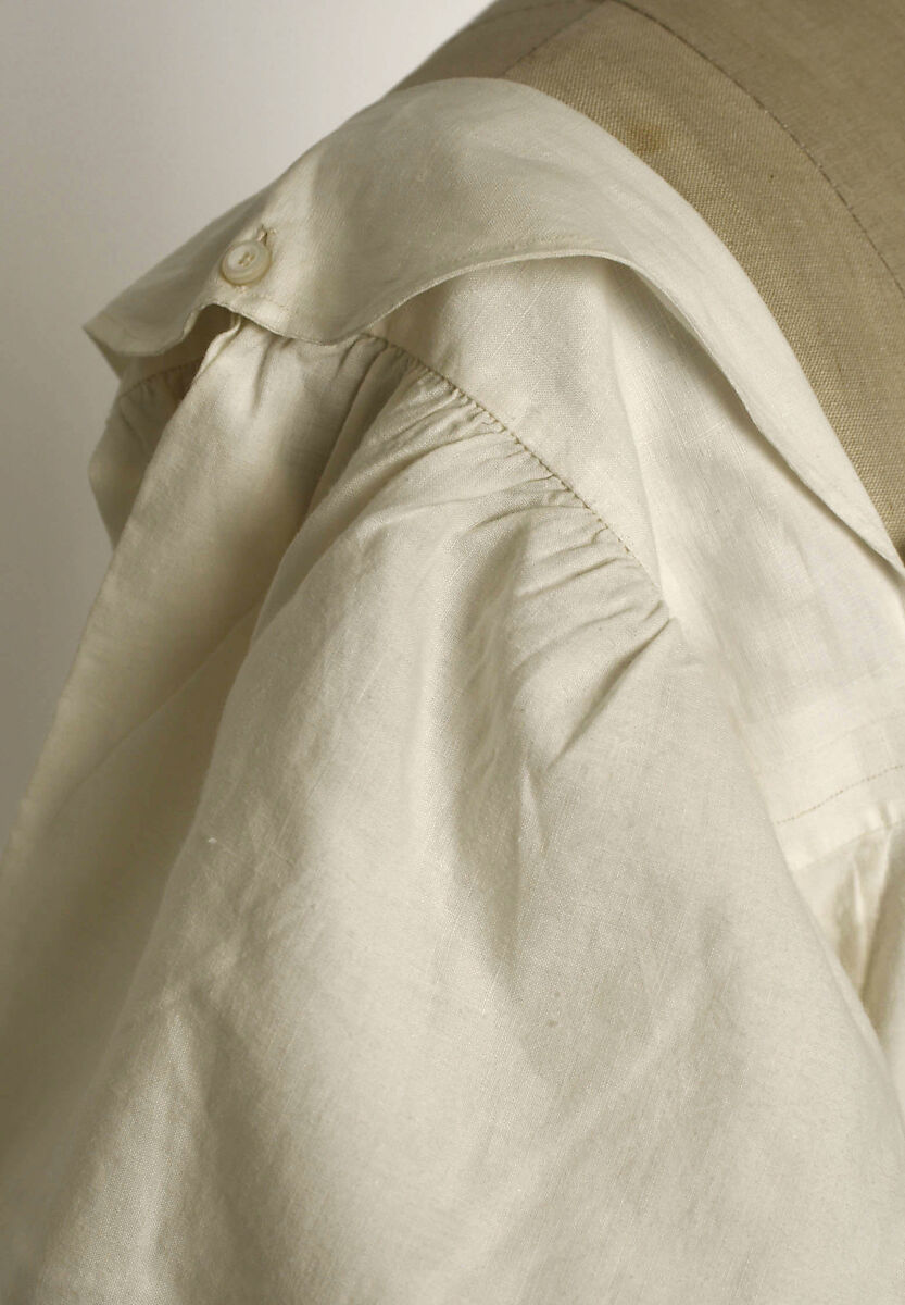 Nightgown, linen, American or European