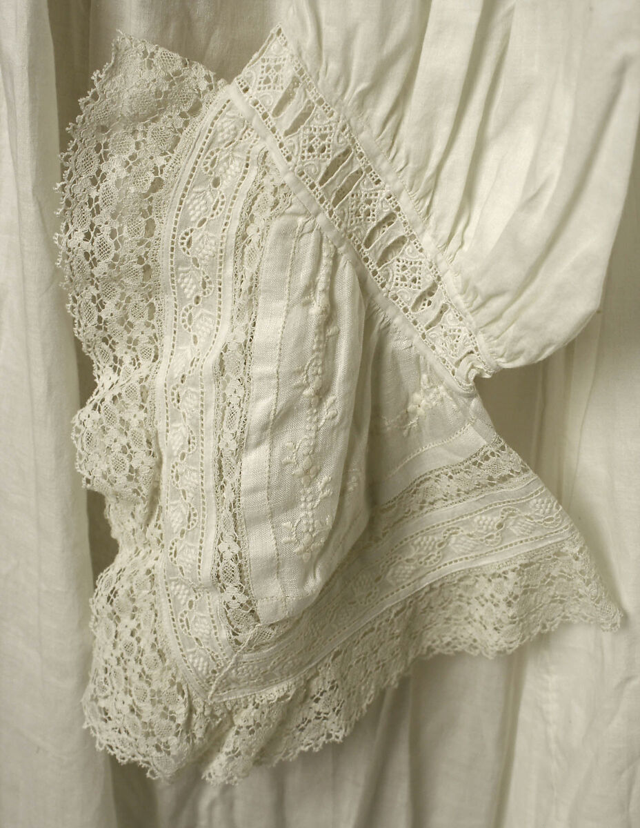 Nightgown, cotton, American or European