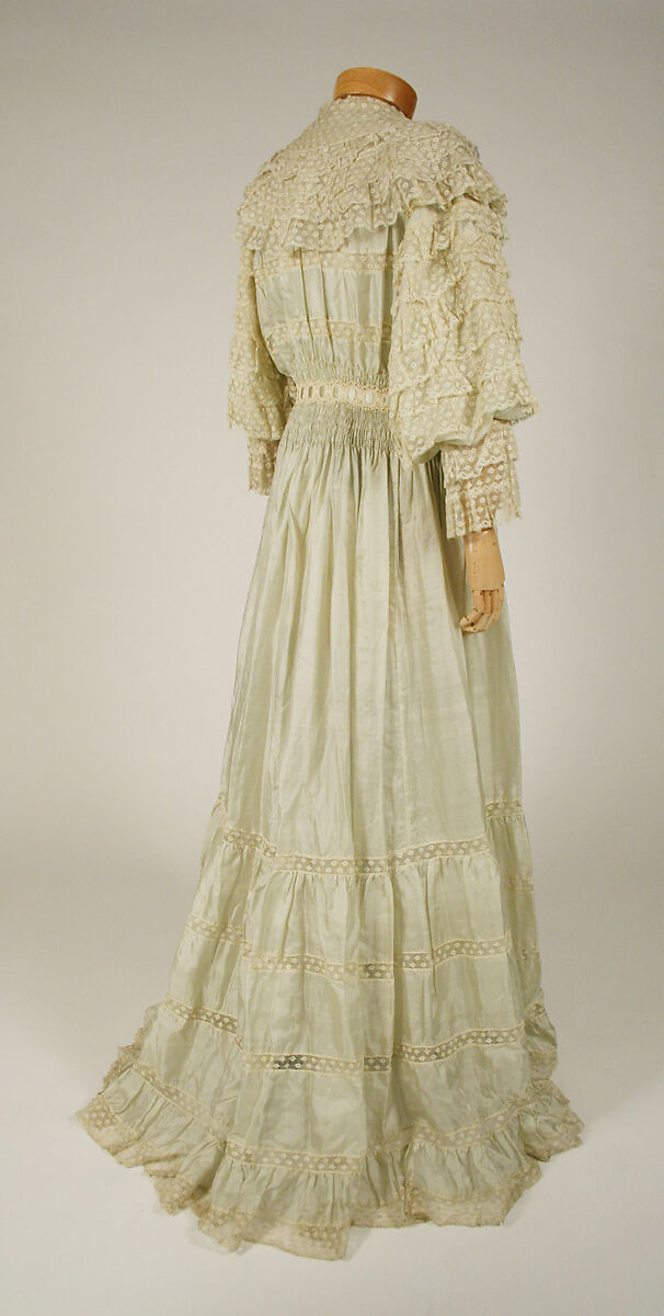 Negligée, silk, probably American