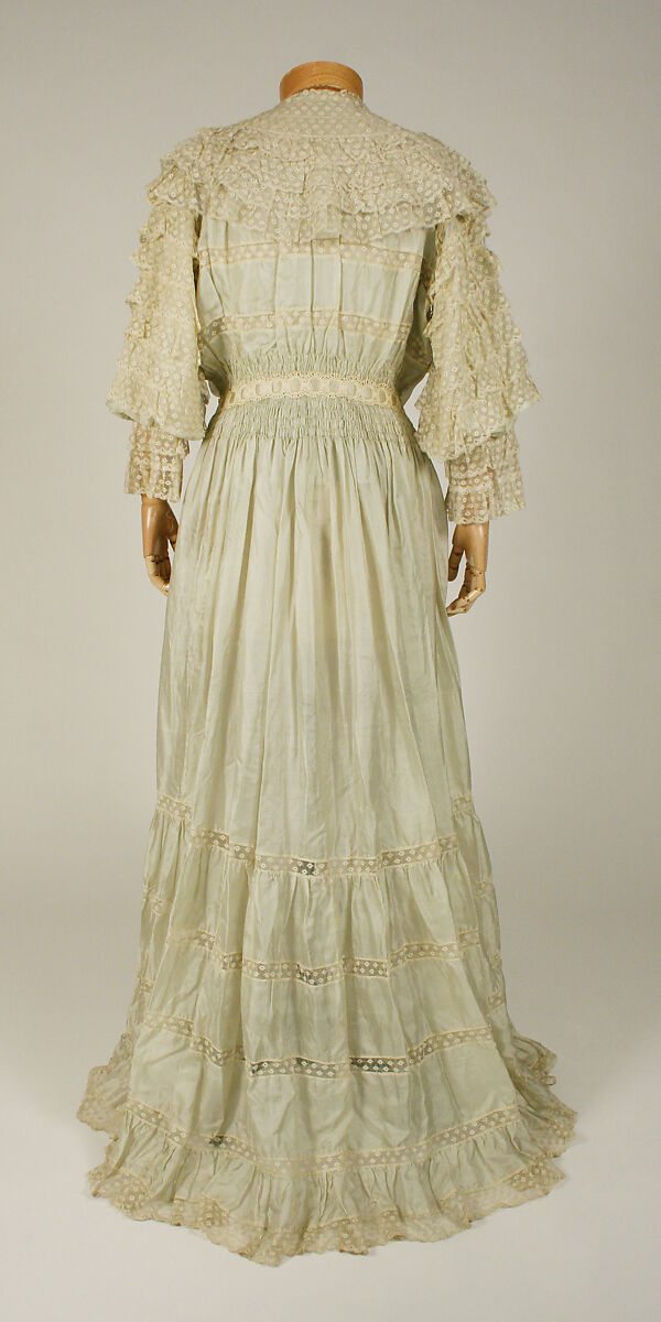 Negligée, silk, probably American