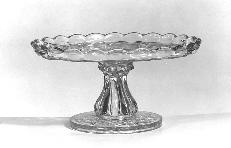 Cake plate