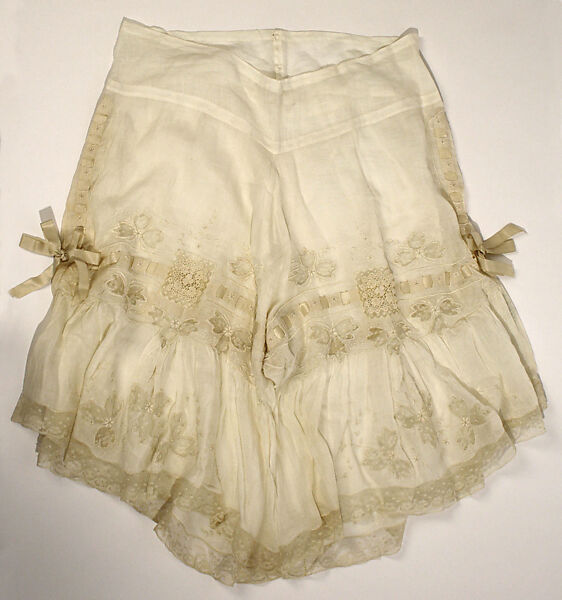 Making Victorian Underwear - Split Drawers 