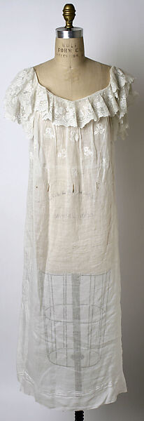 Chemise, linen, American 