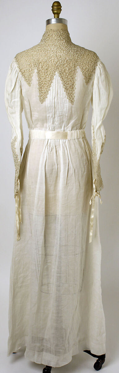 Nightgown, cotton, French