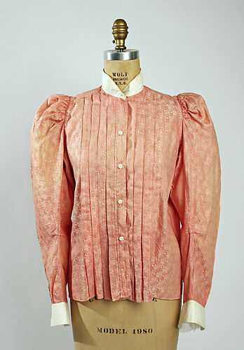 Shirtwaist