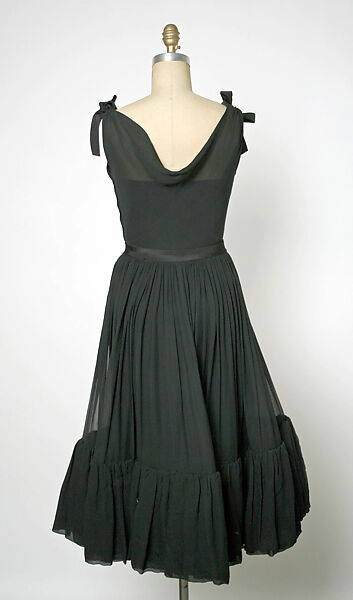 Evening dress, House of Balenciaga (French, founded 1937), silk, French